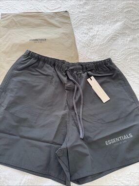 NWT Essentials Fear of God Men’s Black Gray Drawstring Shorts